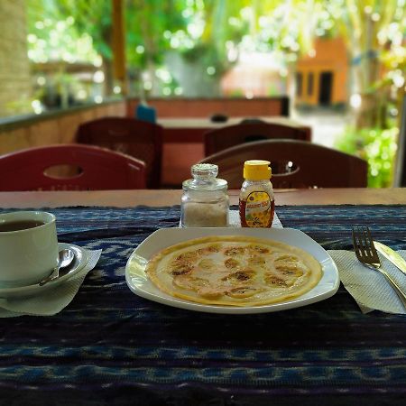 Kuta Garden Homestay ภายนอก รูปภาพ